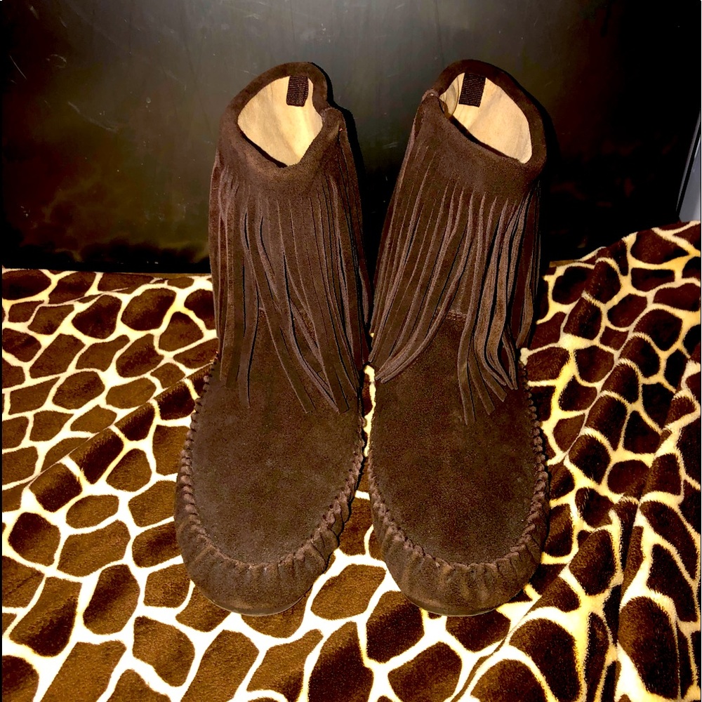 Size 9 GAP MOCCASIN BOOTS Brown Suede Fringed EUC